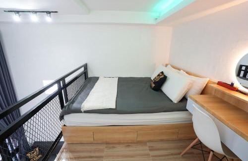 Renon Apartamento | Mezzanine Luxury Smart Room - Sanur