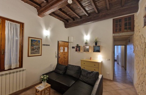 Sant' Ambrogio Apartamento | Mezzo 8 in Firenze With 2 Bedrooms and 1 Bathrooms