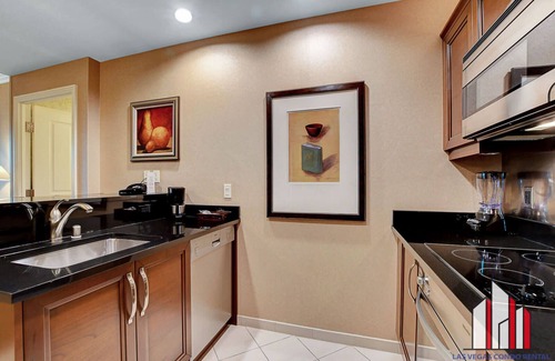 Las Vegas Condominio | MGM Signature-30-721 1Br2Ba F1/Strip View Balcony