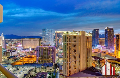 Las Vegas Condominio | MGM Signature-30-721 1Br2Ba F1/Strip View Balcony