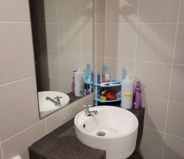 Bangi Sentral Apartamento | MHA 15 SUlTE EVO SOHO BANDAR BARU BANGI FREE NETFLIX AND WIFI