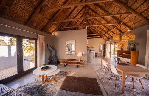 Vaalwater Casa | MHONDORO SAFARI LODGE & VILLA