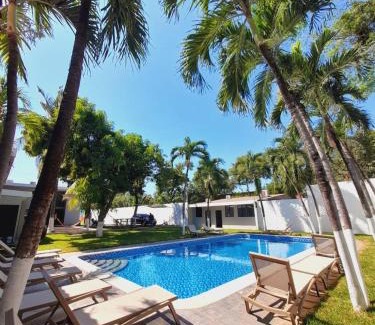 San Luis Talpa Hotel | Mi Tierra Hotel y Restaurante Aeropuerto SAL