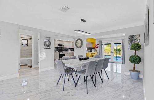 Imperial Point Casa | "MIA GETAWAY!" 4BR 2100Sqft in Fort Lauderdale