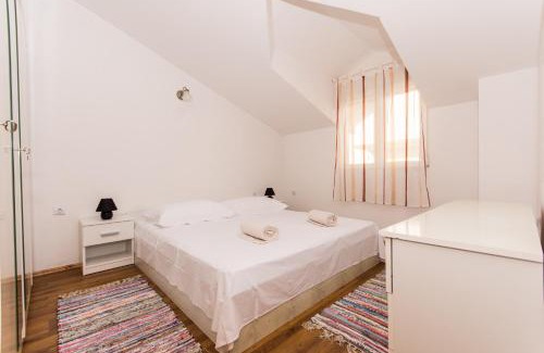 Kastel Novi Apartamento | Mia