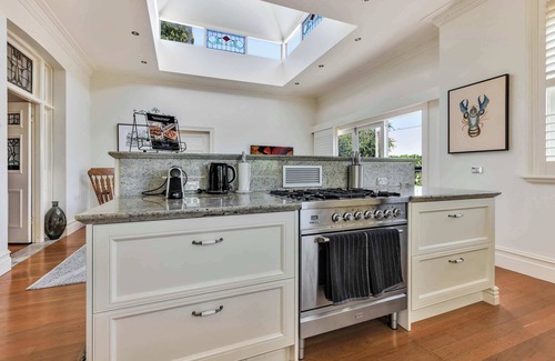 Katoomba Casa | "Mia Mia" - 4BR Federation Home with Fireplaces