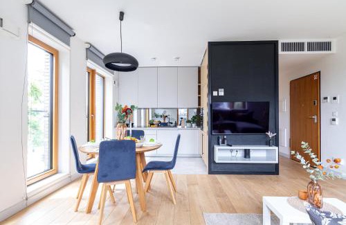 Praga Apartamento | Mia Okrzei National Stadium Area with Parking and AC