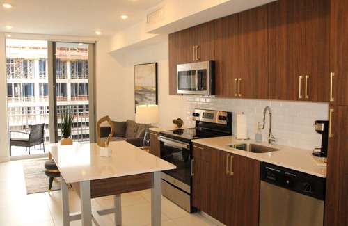 Overtown Condominio | Miami 1BR / 1BA Rooftop Pool