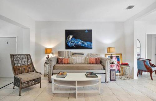 Buena Vista Casa | Miami Cheerful 4 bedroom home with free parking