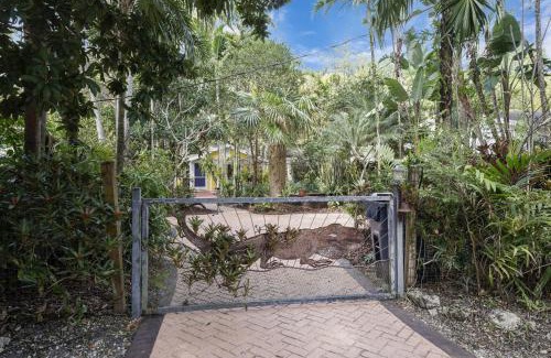 South Miami Casa | Miami Cottage By Pmi
