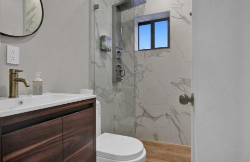 East Little Havana Apartamento | Miami Flats - Self Check-in and 1 Free Parking