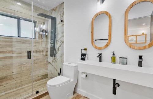 Little Haiti Apartamento | Miami Getaway Luxe Pool Garden & Courtyard