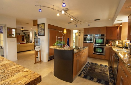 Ives Estates Casa | MIAMI HOGAR CON UN SENTIMIENTO TROPICAL ***