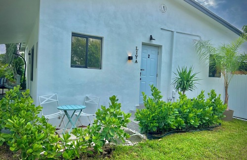 Westchester Apartamento | Miami luxury | 1BA | 2 Queen Beds |
