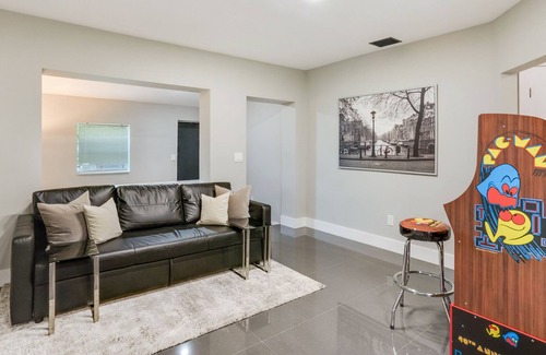 Seybold Villa | Miami Luxury Chill⭐️, close to South Beach/Wynwood/ Airport/DDistri/4 gated park