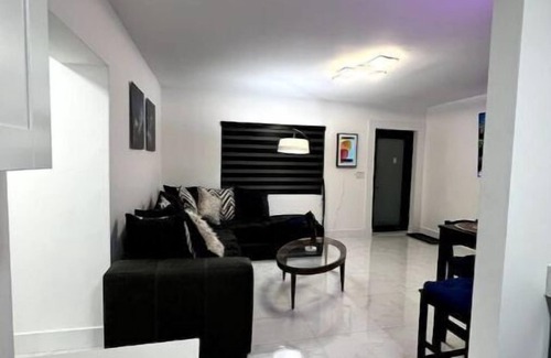 West Little River Casa | Miami Nights