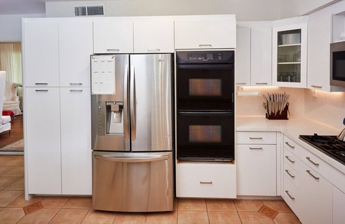 El Portal Casa | Miami Oasis w/ Heated Pool & Concierge-Style Hosting