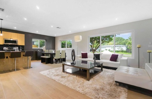 Biscayne Park Casa | Miami Shores -brand new villa - Pool