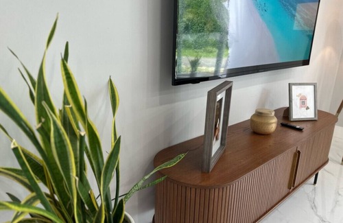West Little River Casa | Miami Updated Vacation Home