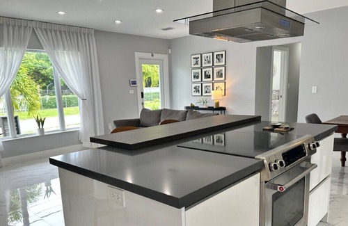 West Little River Casa | Miami Updated Vacation Home