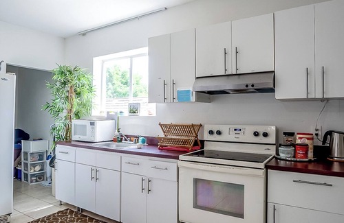 Buena Vista Casa | Miami Vacation Home 4 bedroom Parking.