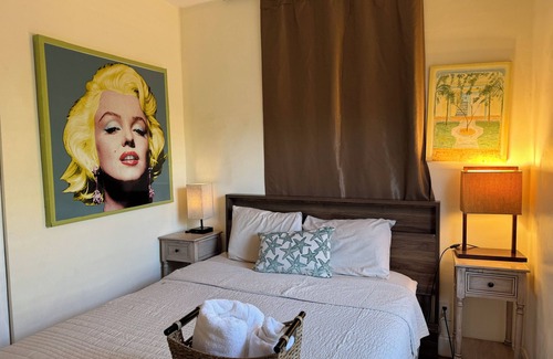 Little Haiti Casa | Miami Vacations 3 bedrooms with parking