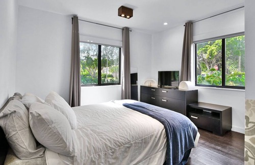 Biscayne Park Casa | Miami-Village of Biscayne Park-Mins to South Beach/Miami Beach