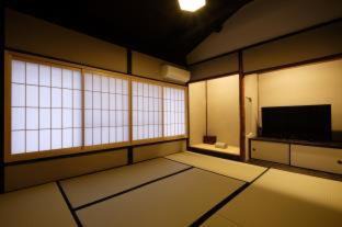 Nakagyo Ward Casa | Mibu Momiji