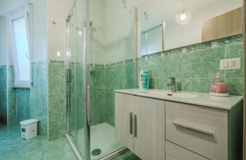 Cinisello Balsamo Apartamento | Michele Flat - Parcheggio - 10 min da Milano Centro