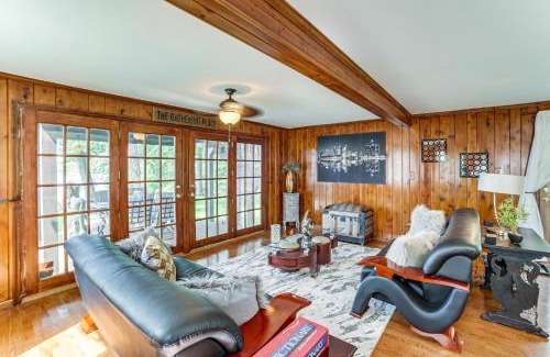 Horton Casa | Michigan Lakefront Retreat with Kayaks and 2 Decks