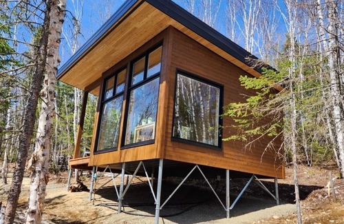 Baie-St-Paul Chalet De Esquí | Dens Microchalets in the Charlevoix forest