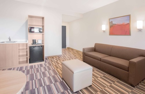 Cuauhtémoc Hotel | Microtel Inn & Suites by Wyndham Cuauhtemoc Campos Menonitas