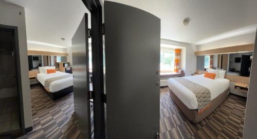 Gatlinburg Hotel | Microtel Inn & Suites by Wyndham Gatlinburg