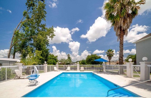 Pooler Hotel | Microtel Inn & Suites by Wyndham Savannah/Pooler