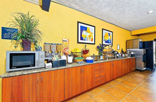 New Braunfels Hotel | Microtel Inn & Suites by Wyndham New Braunfels