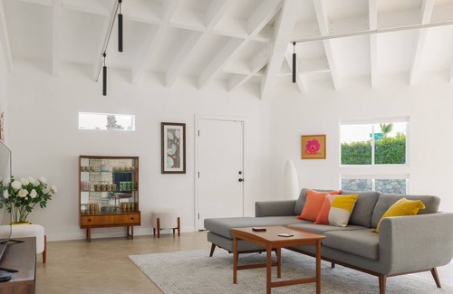 Sunrise Vista Chino Casa | Mid-Century Architectural Gem in the Heart of Palm Springs #5028