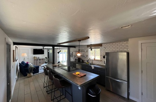 Mayfield Casa | Mid Century Bungalow with a hot tub -15 miles to the heart of Traverse City