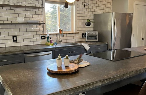 Mayfield Casa | Mid Century Bungalow with a hot tub -15 miles to the heart of Traverse City