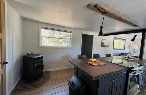 Mayfield Casa | Mid Century Bungalow with a hot tub -15 miles to the heart of Traverse City