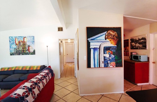 Whispering Oaks Casa | Mid Century Charm! KSC,Port Canaveral,Cocoa and Bio-Lume Kayak,Pet Friendly!
