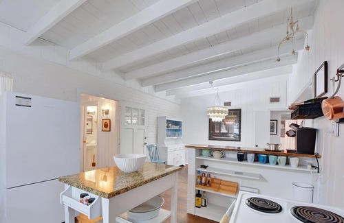 Jekyll Island Cabaña | Mid-Century Charm Pools & Porch Jekyll Island Rental