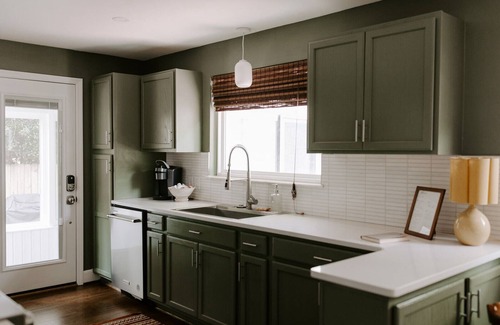 Kirkwood Casa | Mid-Century Charmer in Old Irving Park