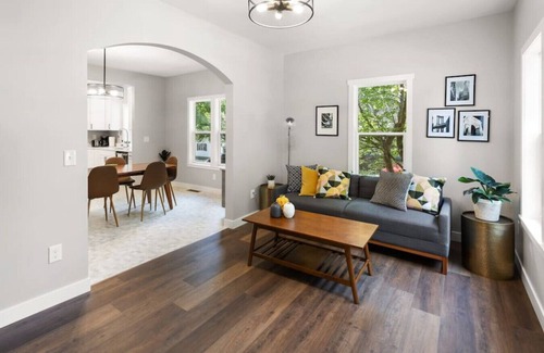 Sioux Falls Apartamento | Mid-Century Connection | Nestled Amid Universities