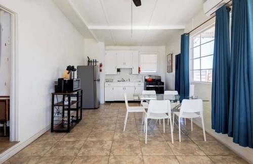 Twentynine Palms Casa | Mid Century Home~3 Miles from JTNP/ 9M Marine Base