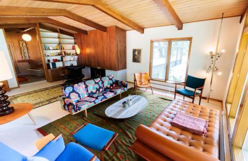 Plymouth Casa | Mid-Century Lakefront Haven Near Wayzata