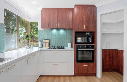 Ardross Casa | Double families Holiday House Ardross in Mid Century style newly renovated