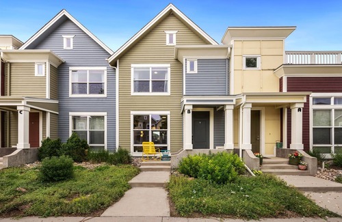 Old Town North Casa | Mid-century Mod Retreat near Old Town – Free Bikes