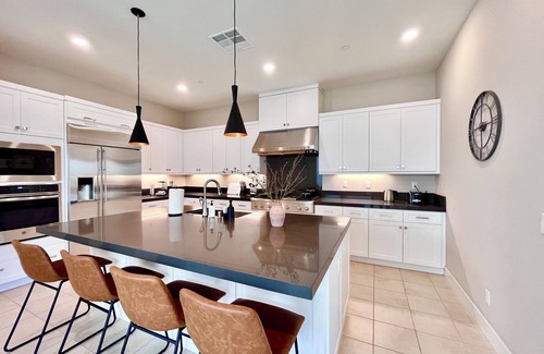 Irvine Casa | Mid-Century Modern 3BR in Great park Irvine