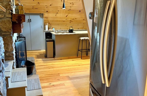 Ellijay Cabina | Mid-Century Modern A-Frame Cabin on the Cartecay River!