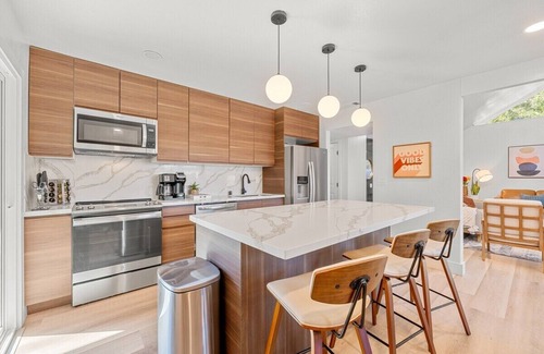 Carmichael Casa | Mid-Century Modern-GameRoom-Pool-Hot Tub-Sleeps10